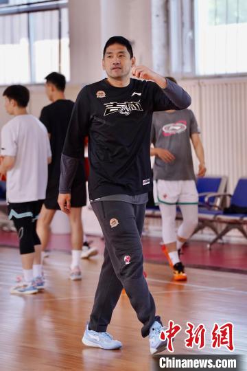 吉林东北虎男篮正式任命钟诚为主教练，开启新