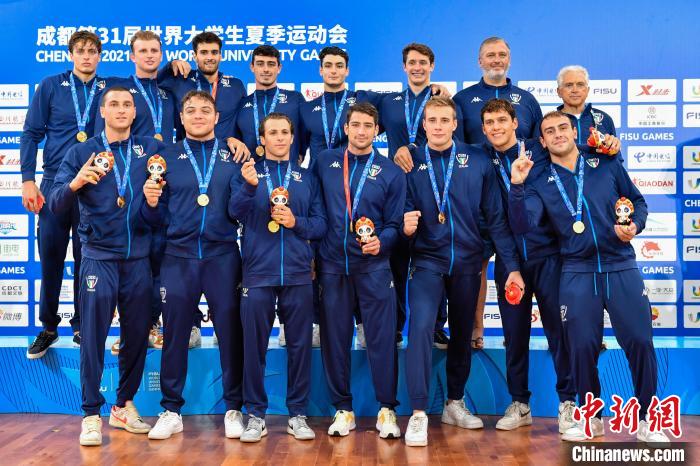 意大利男子水球队成都大运会卫冕成功 13-11力克